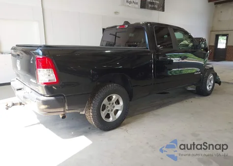2019 Ram 1500 Tradesman 4X4 6'4 Box из США, поврежденный, VIN 1C6SRFCT6KN570492